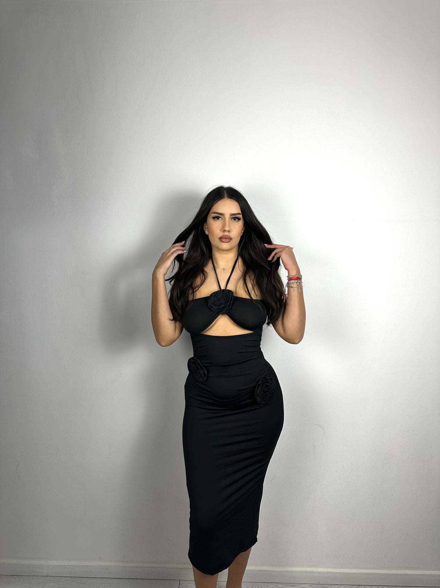 ROCHIE WET FLOWER