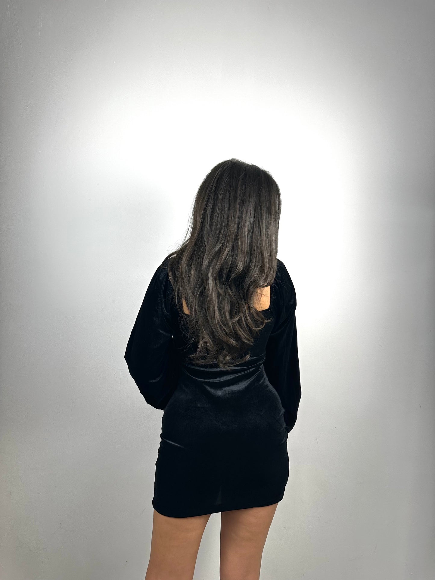 COOLLAR VELVET BODYCON